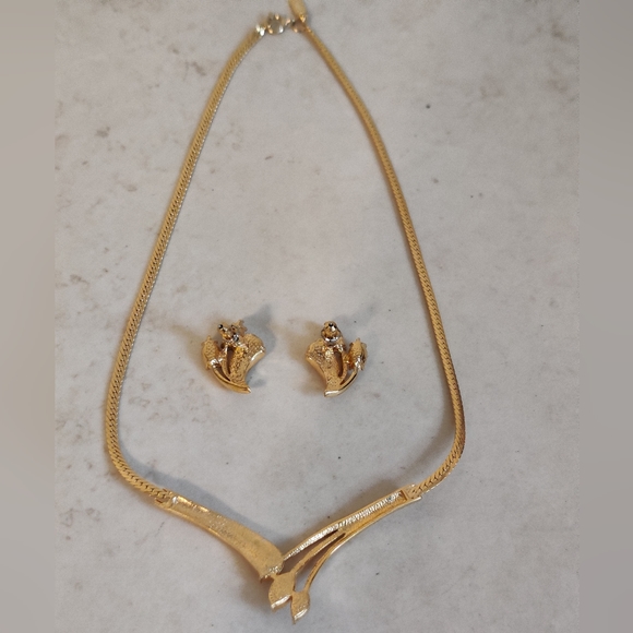 Vintage Signed Vendome Diamante Jewelry Set Necklace and Pierced Earrings - Picture 6 of 12